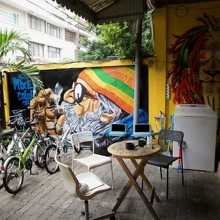 Ideer Hostel